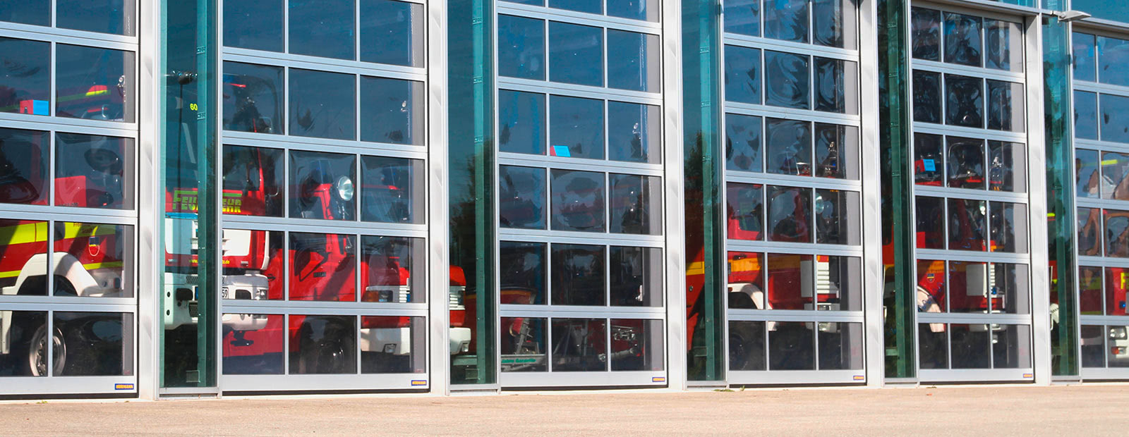 feuerwehrautos in garage